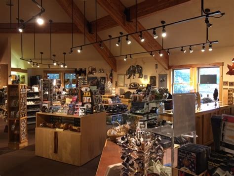 yellowstone park gift shops